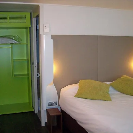 Campanile Reims Ouest - Hotel