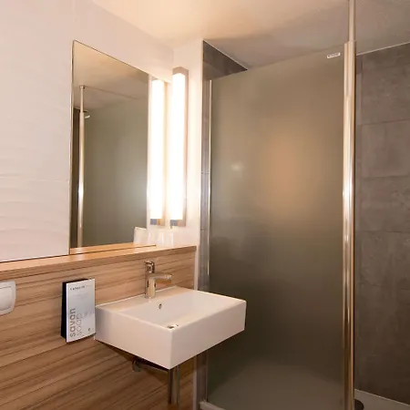 Campanile Reims Ouest - Hotel Tinqueux