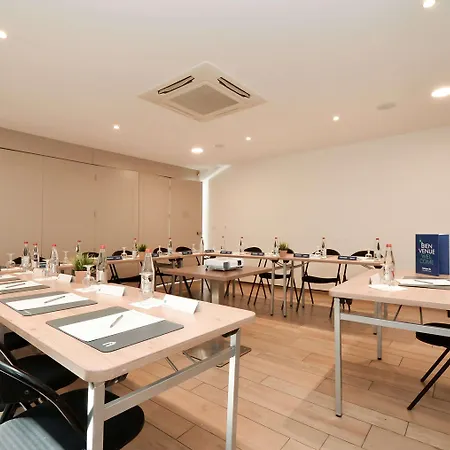 Campanile Reims Ouest - Hotell Tinqueux