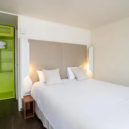 Campanile Reims Ouest - Hotel