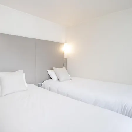 Campanile Reims Ouest - Hotell