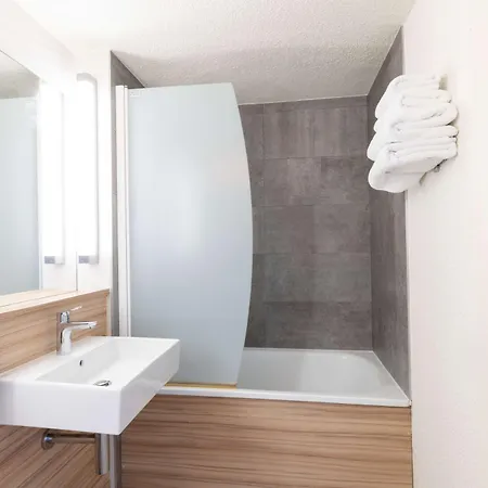 Campanile Reims Ouest - Tinqueux