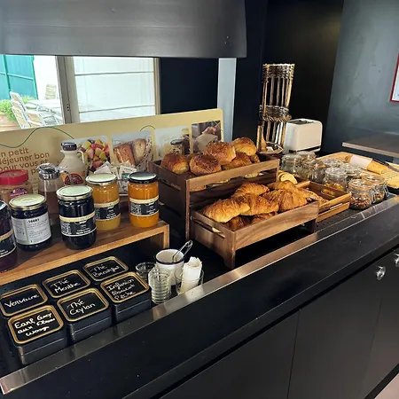 Hotel Campanile Reims Ouest - 3*