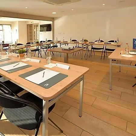 Campanile Reims Ouest - Hotel