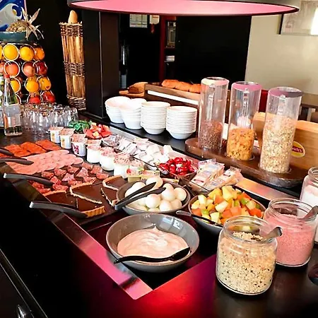 Campanile Reims Ouest - Hotel