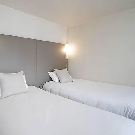 Hotel Campanile Reims Ouest - 3*