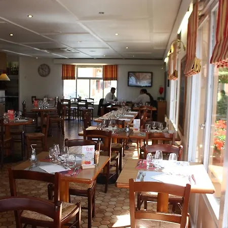 Campanile Reims Ouest - Hotel 3*