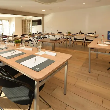 Campanile Reims Ouest - 3*