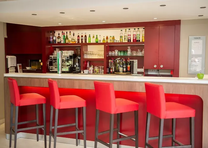 Campanile Reims Ouest - Hotel