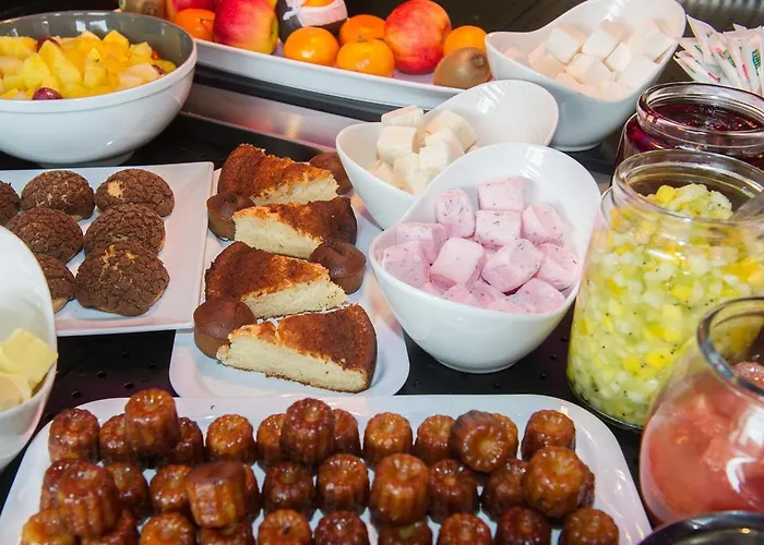 Campanile Reims Ouest - Hotel