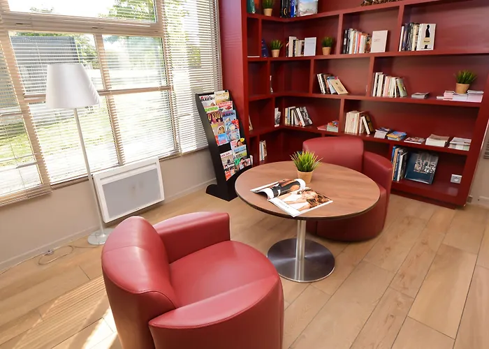 Campanile Reims Ouest - Hotel Tinqueux