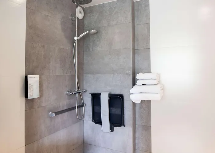 Campanile Reims Ouest - 3* Tinqueux