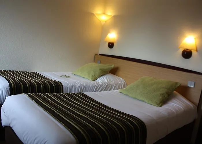 Campanile Reims Ouest - Hotel