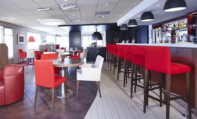 Campanile Reims Ouest - Hotel 3*